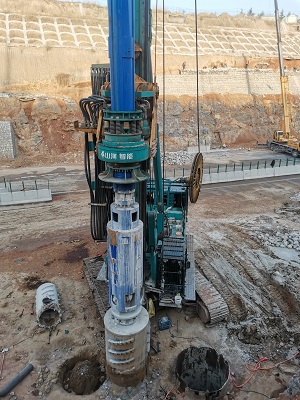 DTH hammer, Rotary drilling, DTH drilling, jobsite (2)